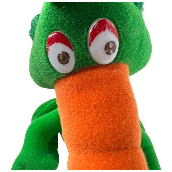 Chartwells Green Striped Vegetarius Plush Stuffed Animal Toy Carrot Nose VTG - Picture 4 of 8